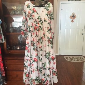 EUC Eshakti Print Maxi Floral Print Dress L/14
